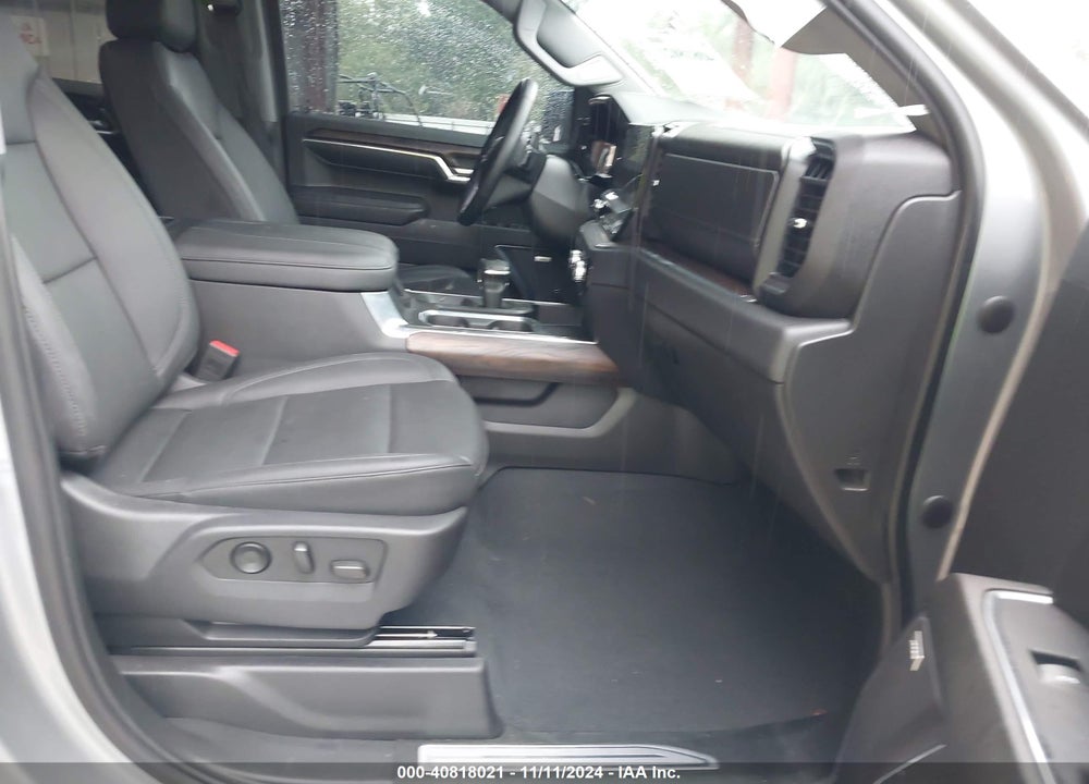 2023 GMC SIERRA 1500 4WD SHORT BOX SLT VIN: 3GTUUDEL1PG282199