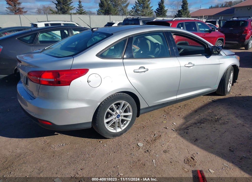 2017 FORD FOCUS SE VIN: 1FADP3F25HL346374