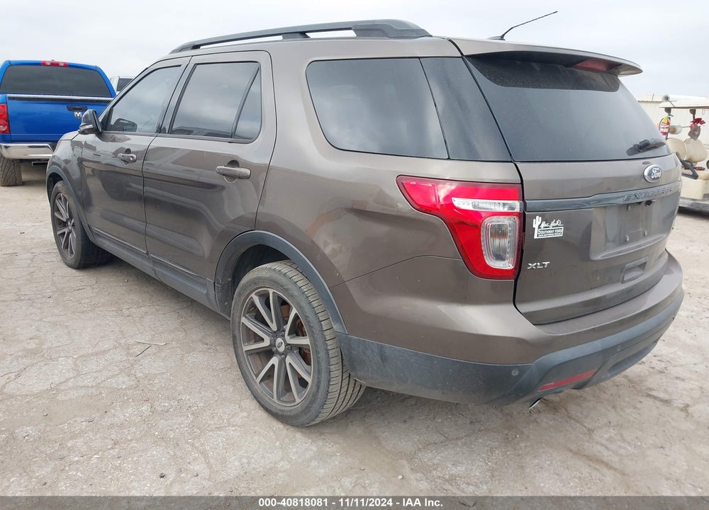 2015 FORD EXPLORER XLT VIN: 1FM5K7D81FGB39235
