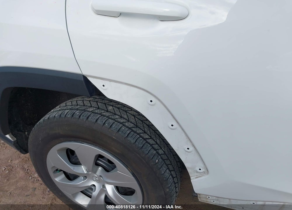 2020 TOYOTA RAV4 LE VIN: 2T3F1RFV9LW104579