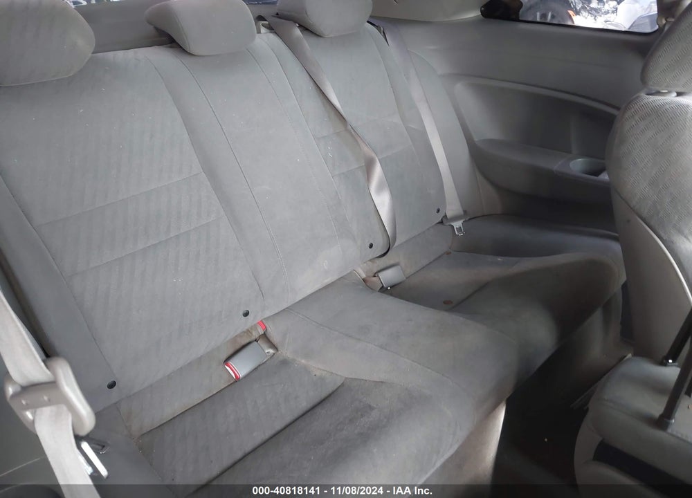 2011 HONDA CIVIC LX VIN: 2HGFG1B67BH504493