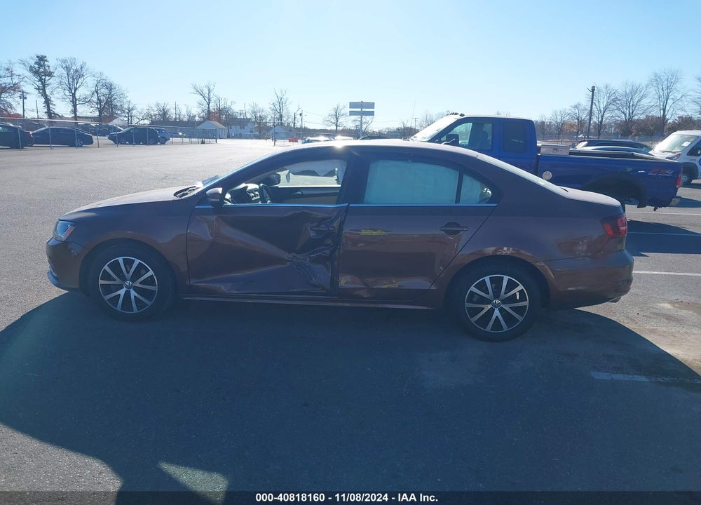2017 VOLKSWAGEN JETTA 1.4T SE VIN: 3VWDB7AJ3HM390092