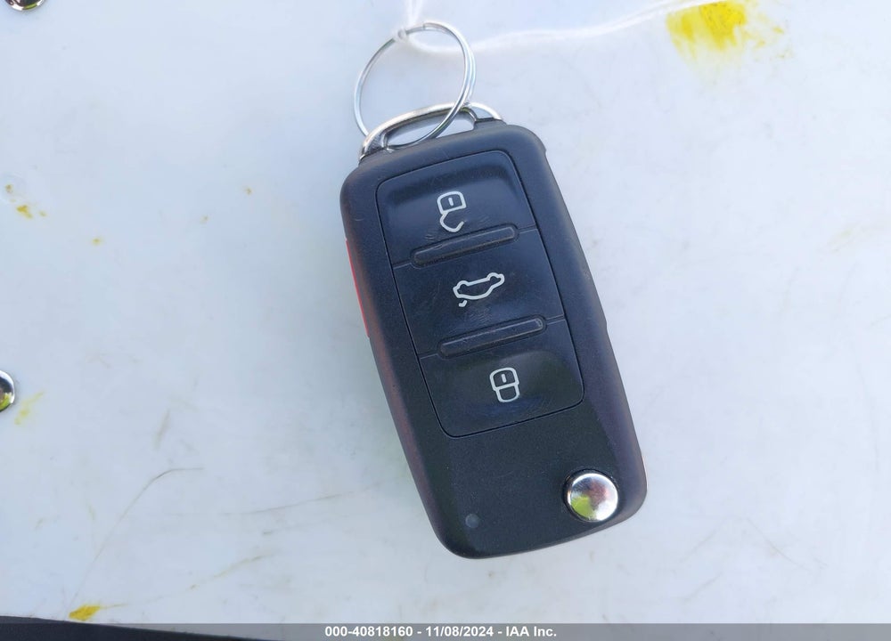 2017 VOLKSWAGEN JETTA 1.4T SE VIN: 3VWDB7AJ3HM390092