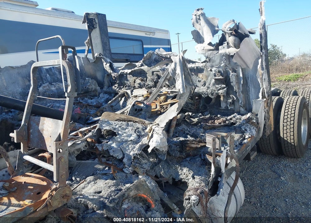 2013 FREIGHTLINER CASCADIA 113 VIN: 1FUJGHDV3DLBY7917