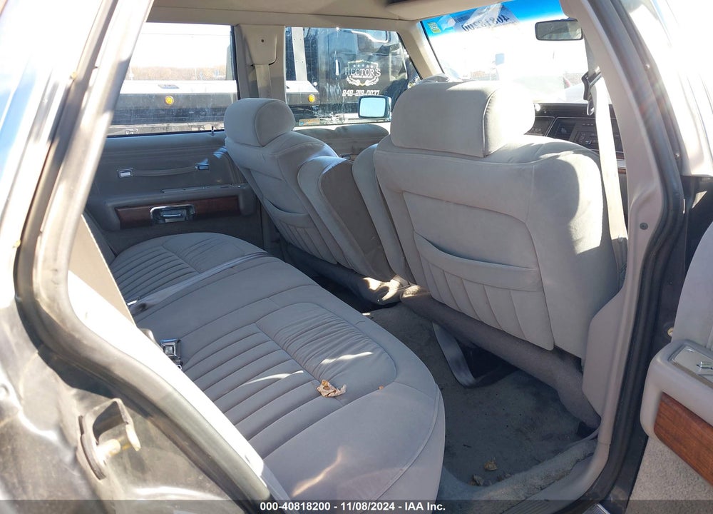 1990 FORD CROWN VICTORIA LX VIN: 2FACP74FXLX132159