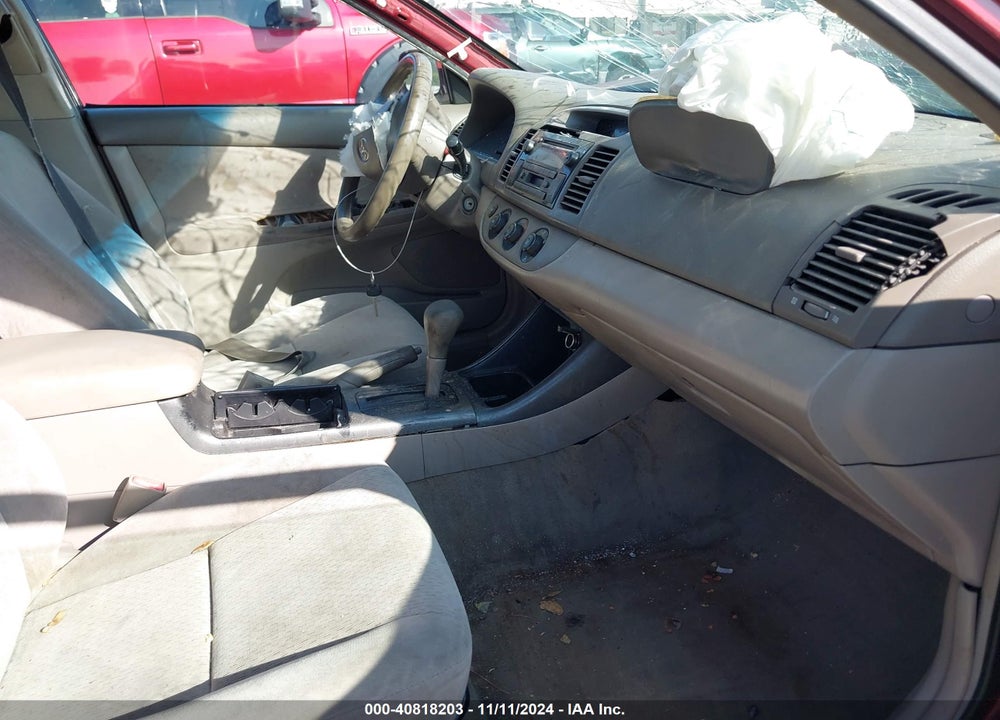 2002 TOYOTA CAMRY LE VIN: JTDBE32K120033263
