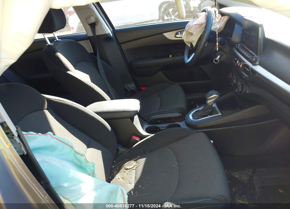 2023 KIA FORTE LXS VIN: 3KPF24AD8PE687727