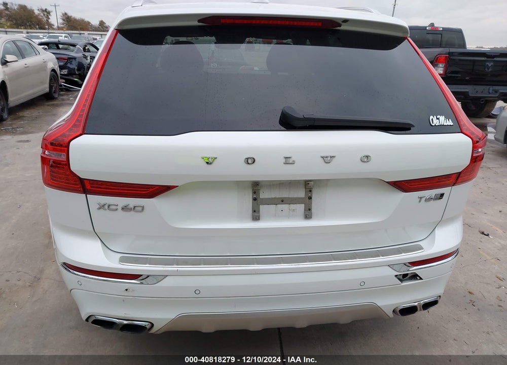 2018 VOLVO XC60 T6 INSCRIPTION VIN: YV4A22RL6J1044374