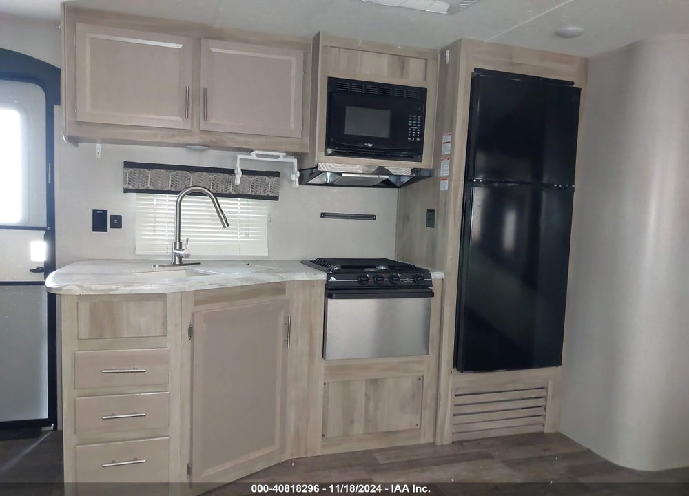 2022 COACHMEN CATALINA VIN: 5ZT2CAXB8NX023312