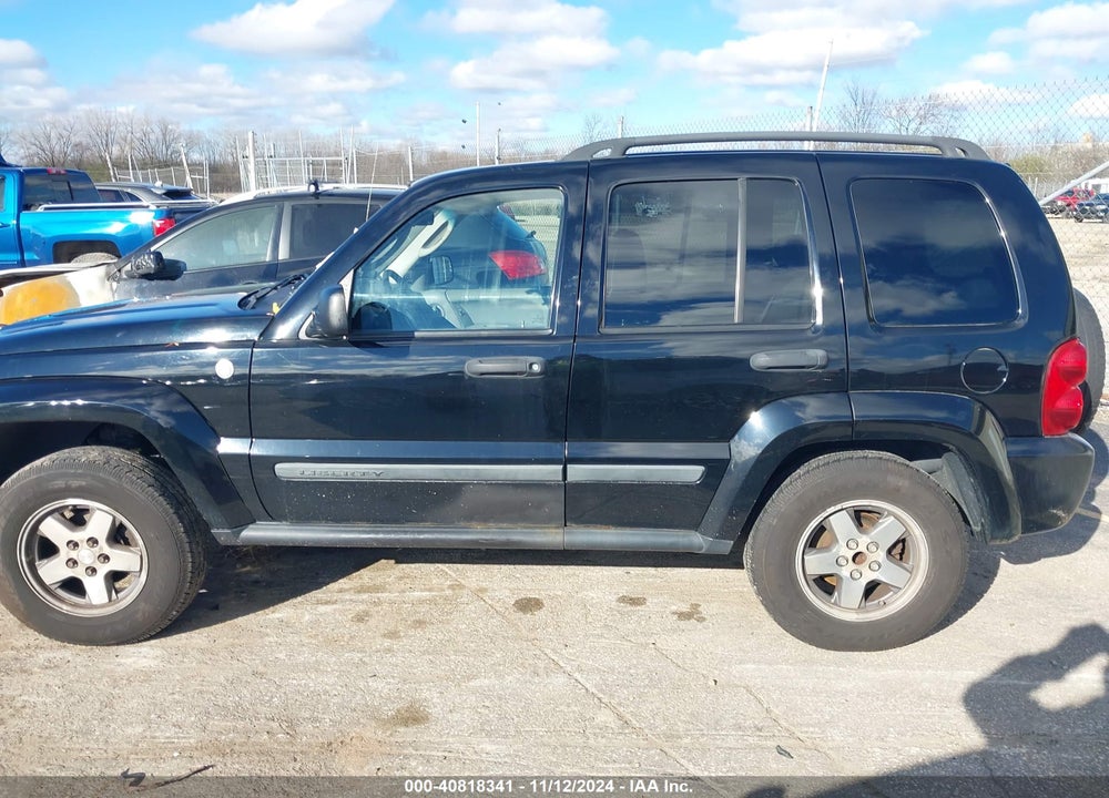2005 JEEP LIBERTY RENEGADE VIN: 1J4GL38K95W669430