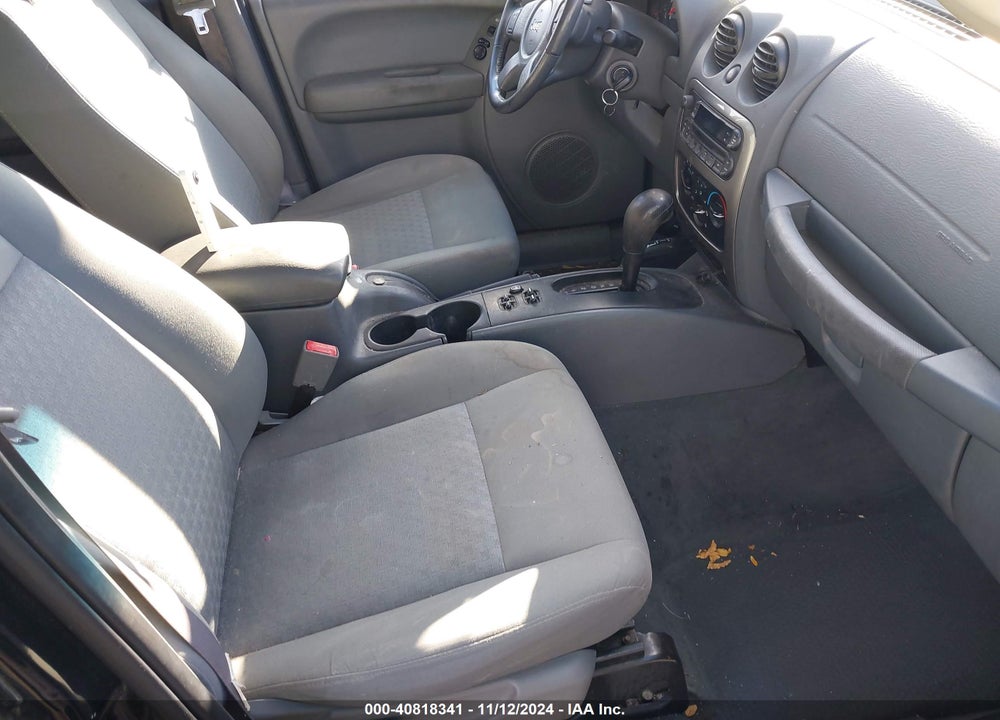 2005 JEEP LIBERTY RENEGADE VIN: 1J4GL38K95W669430