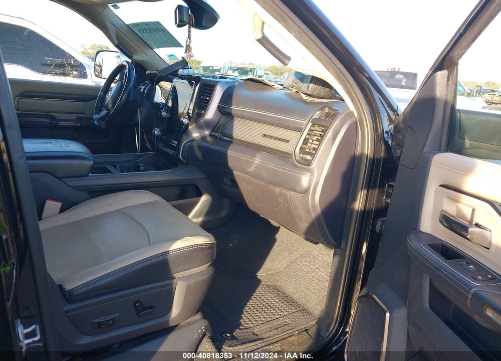 2020 RAM 2500 LIMITED 4X4 6'4 BOX VIN: 3C6UR5SJ0LG300560