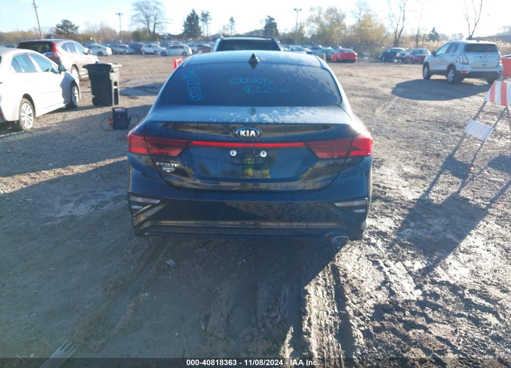 2019 KIA FORTE LXS VIN: 3KPF24AD1KE092808
