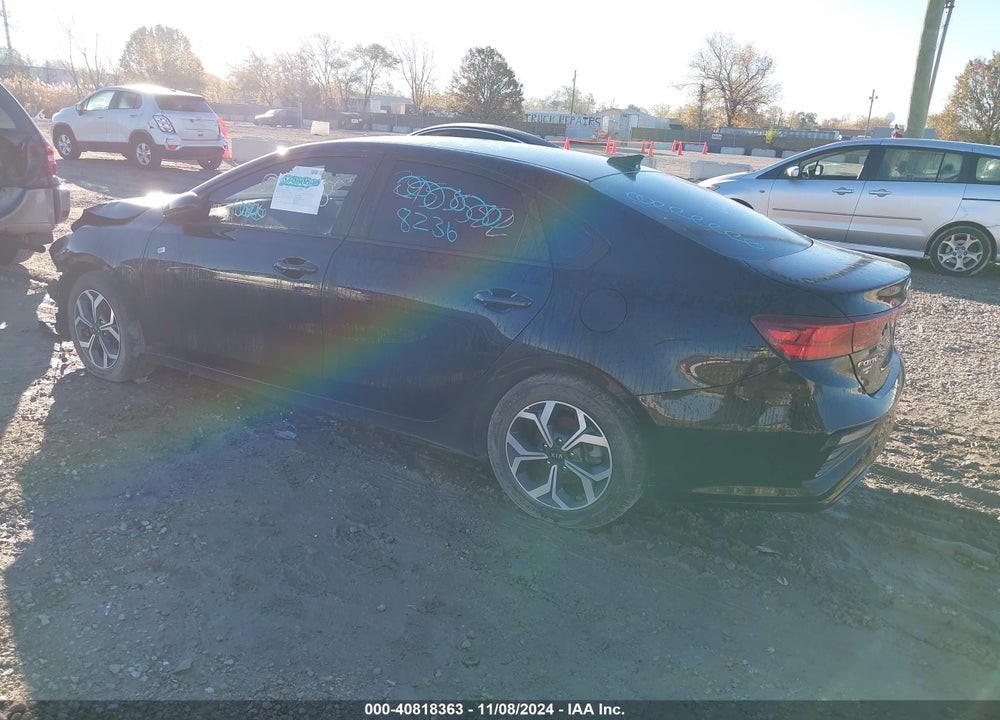 2019 KIA FORTE LXS VIN: 3KPF24AD1KE092808