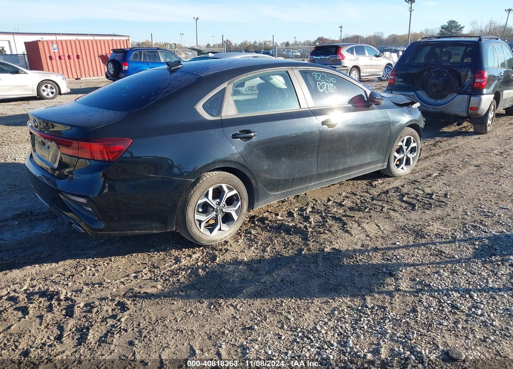 2019 KIA FORTE LXS VIN: 3KPF24AD1KE092808