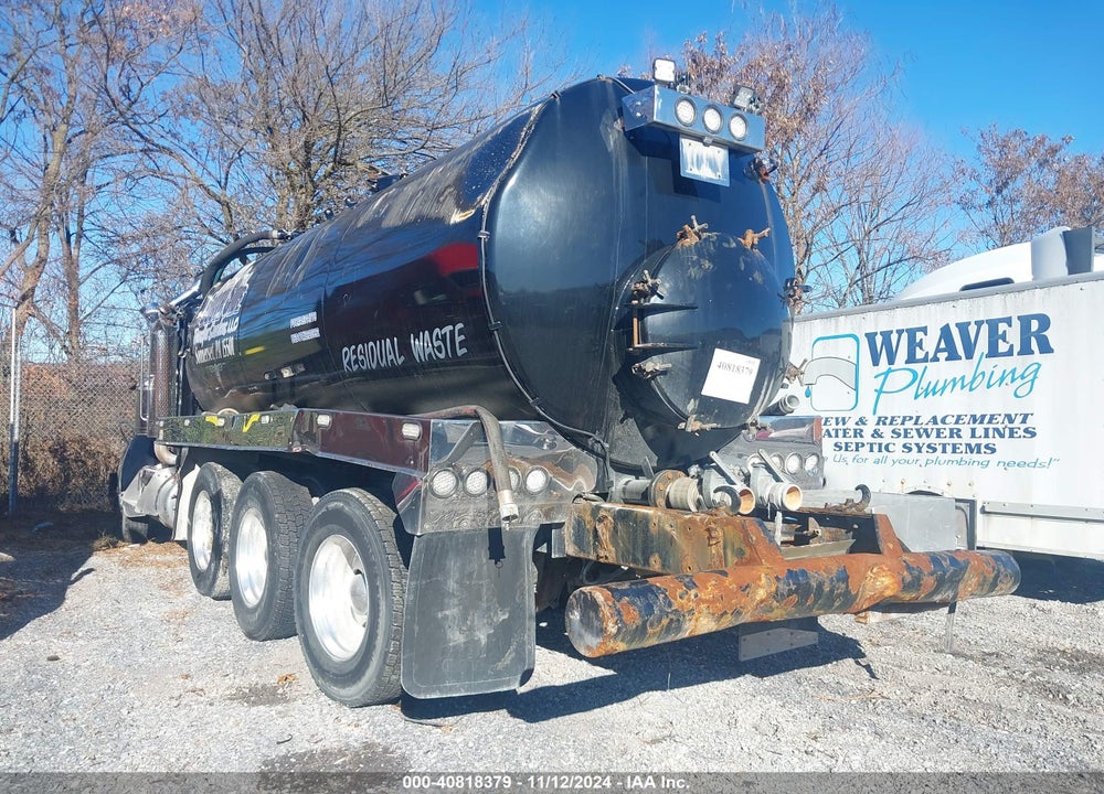 2016 PETERBILT 389 VIN: 1NPXL40X9GD334033