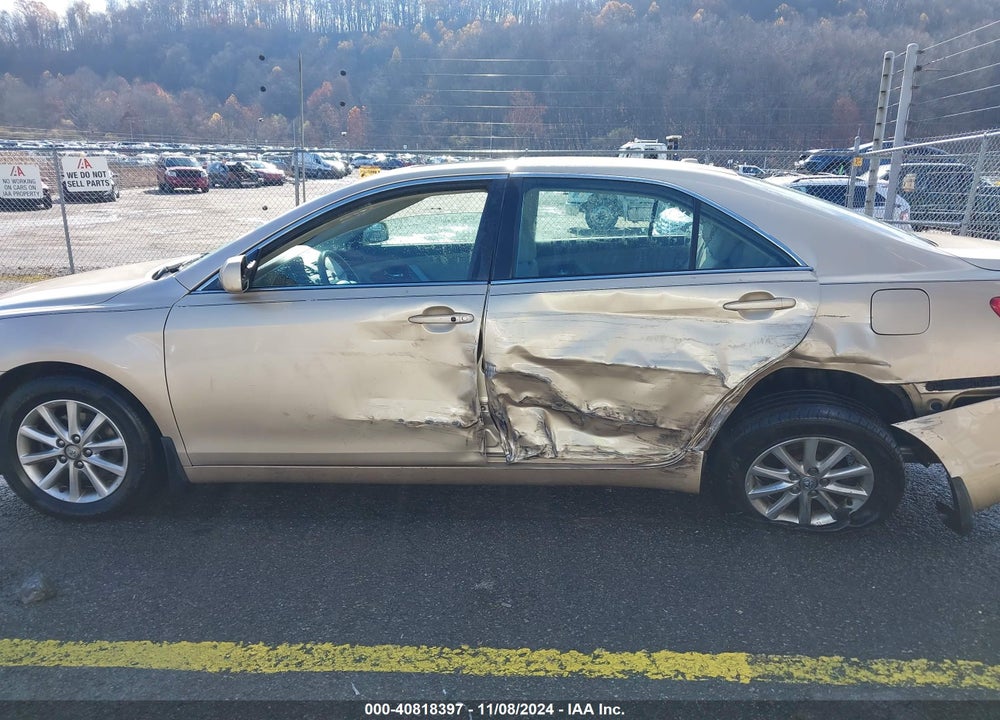 2011 TOYOTA CAMRY XLE V6 VIN: 4T1BK3EK2BU119528