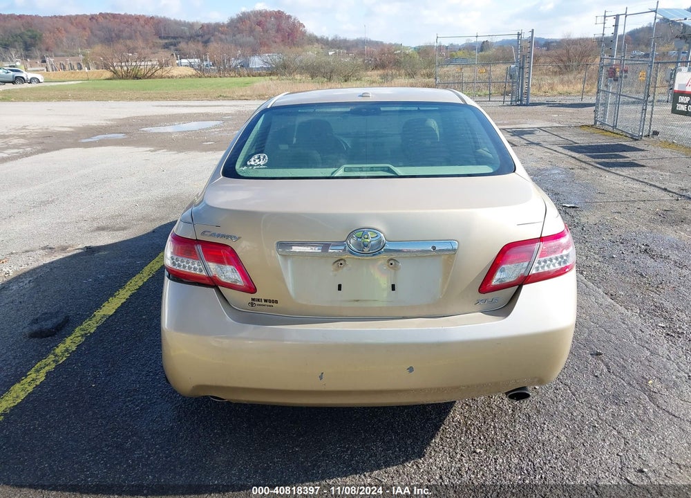 2011 TOYOTA CAMRY XLE V6 VIN: 4T1BK3EK2BU119528