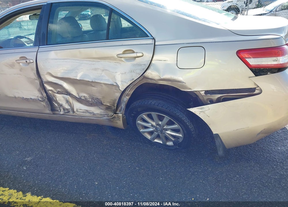 2011 TOYOTA CAMRY XLE V6 VIN: 4T1BK3EK2BU119528