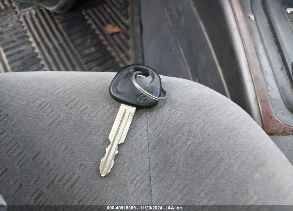 2006 HYUNDAI ELANTRA GLS/LIMITED VIN: KMHDN46D06U210700