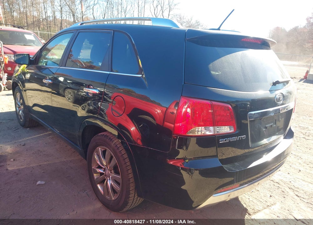 2011 KIA SORENTO SX V6 VIN: 5XYKW4A23BG102727
