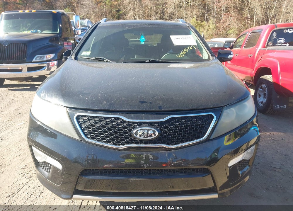 2011 KIA SORENTO SX V6 VIN: 5XYKW4A23BG102727