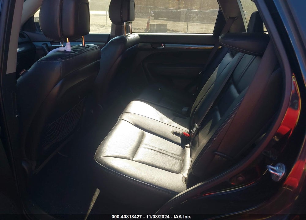 2011 KIA SORENTO SX V6 VIN: 5XYKW4A23BG102727