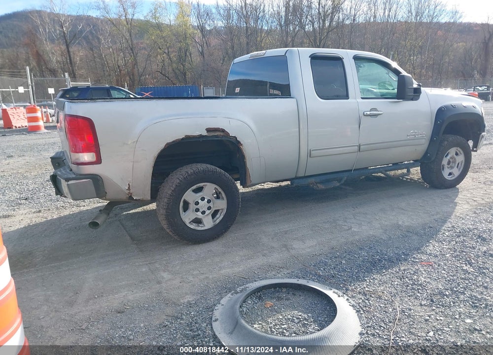 2010 GMC SIERRA 1500 SL VIN: 1GTSKUEA7AZ163799