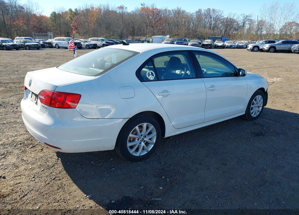 2011 VOLKSWAGEN JETTA 2.5L SE VIN: 3VWDZ7AJ8BM021778
