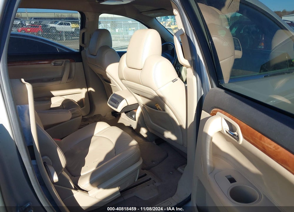 2010 SATURN OUTLOOK XR-L VIN: 5GZLRVED3AJ204121