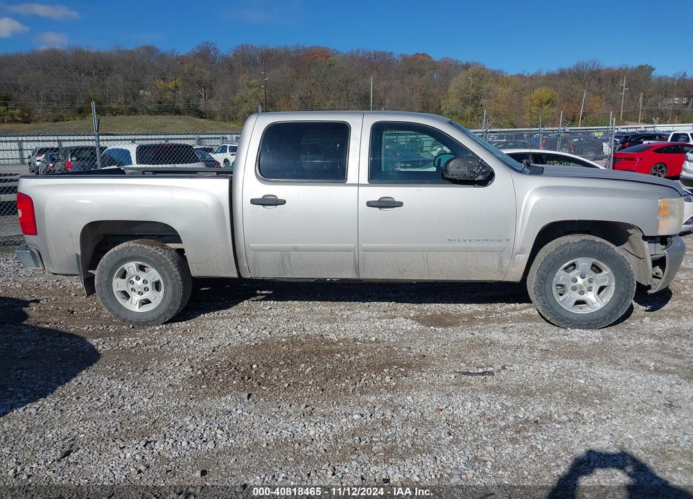 2007 CHEVROLET SILVERADO 1500 LT2 VIN: 2GCEC13J071614715