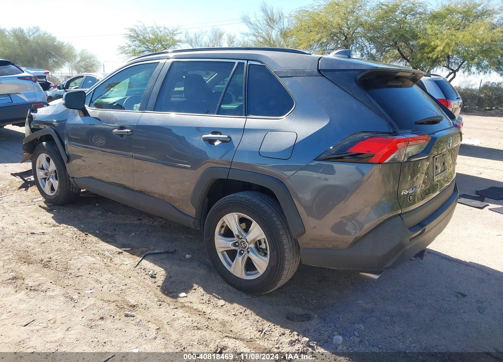 2021 TOYOTA RAV4 XLE VIN: 2T3W1RFVXMC102861