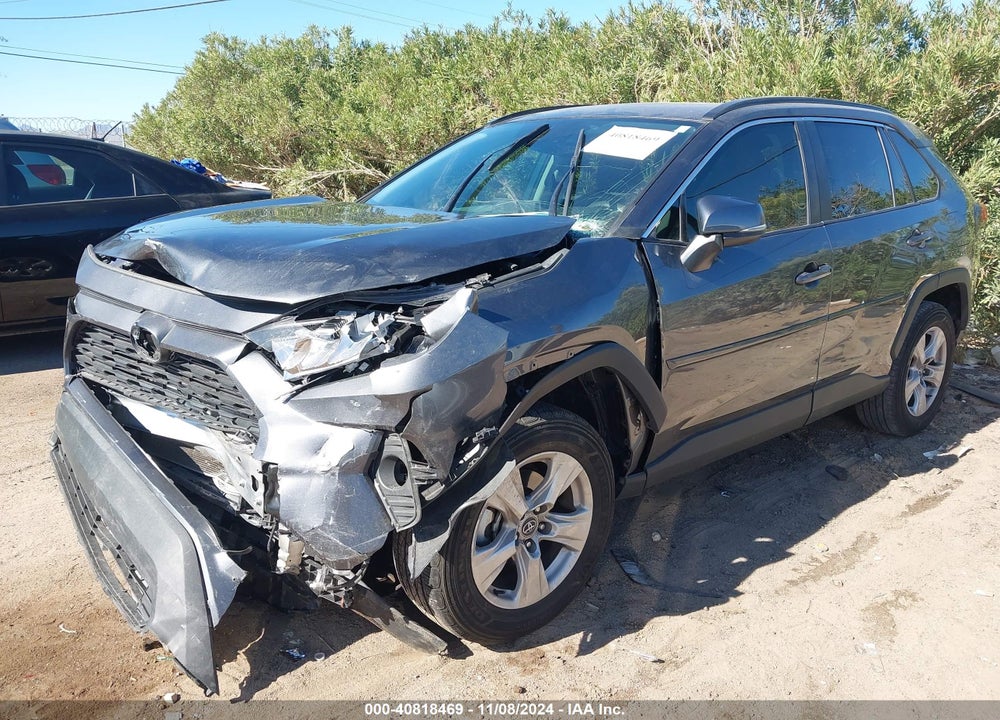 2021 TOYOTA RAV4 XLE VIN: 2T3W1RFVXMC102861