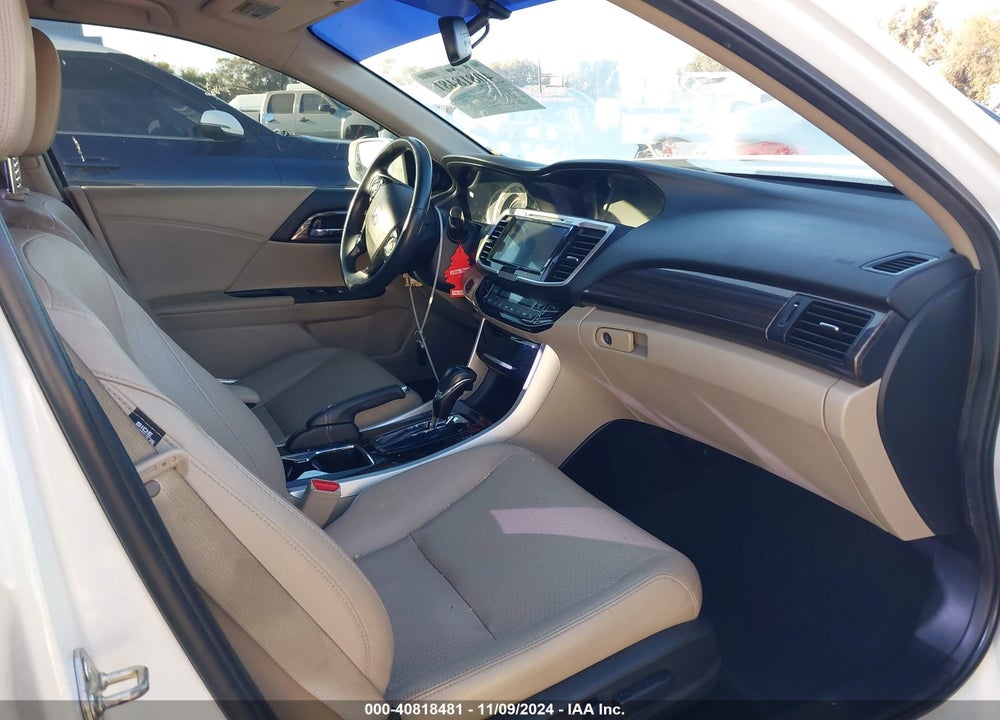 2016 HONDA ACCORD EX-L VIN: 1HGCR2F82GA065644