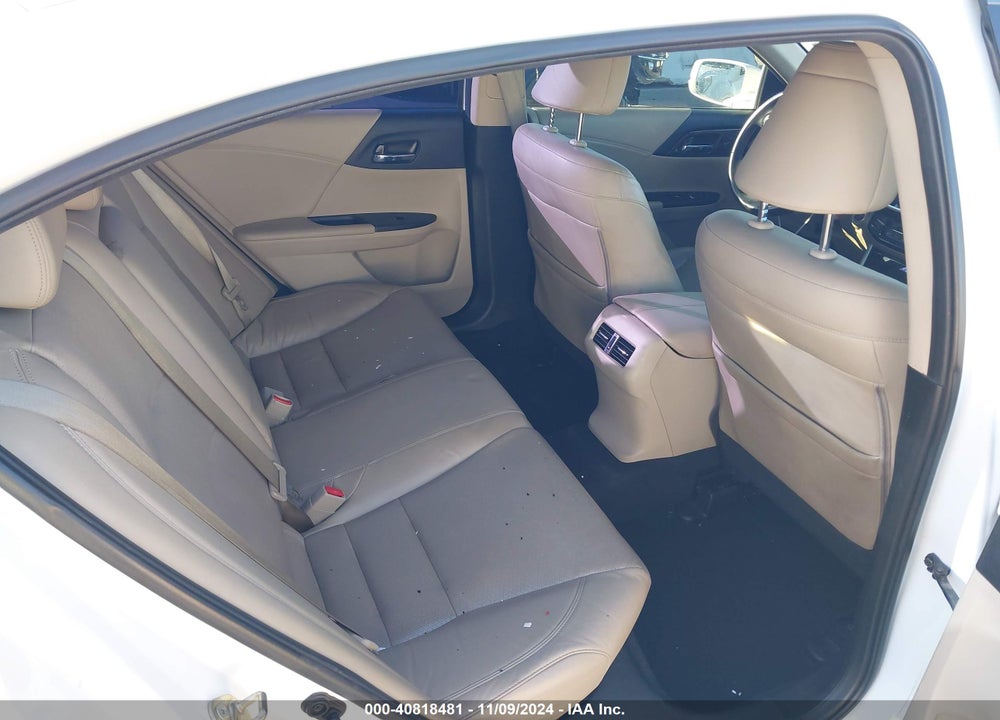 2016 HONDA ACCORD EX-L VIN: 1HGCR2F82GA065644