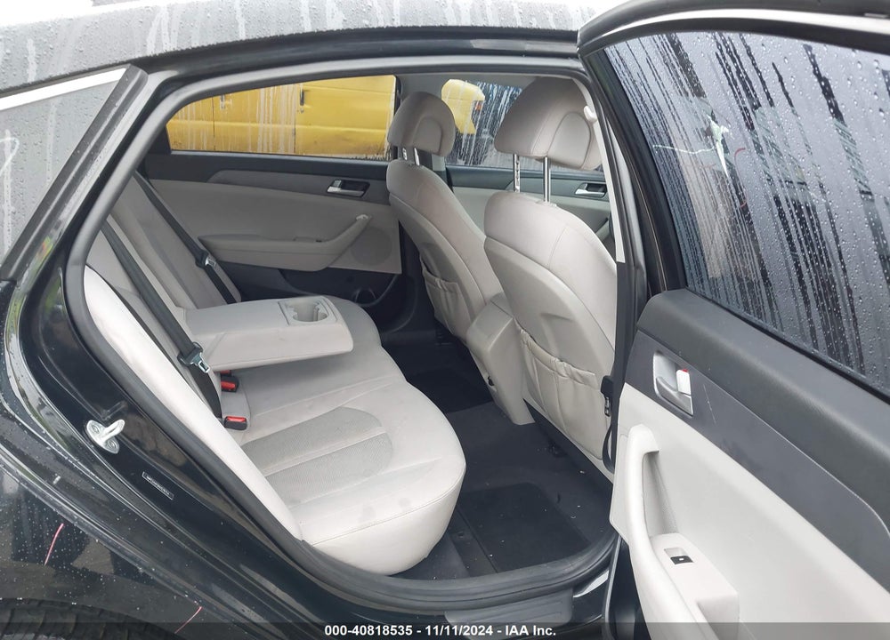 2017 HYUNDAI SONATA VIN: 5NPE24AF0HH576714