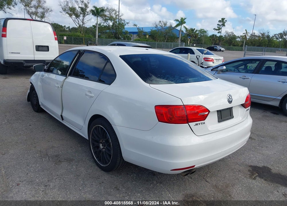2012 VOLKSWAGEN JETTA 2.5L SE VIN: 3VWDX7AJXCM339635