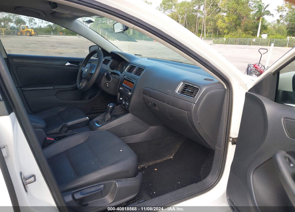 2012 VOLKSWAGEN JETTA 2.5L SE VIN: 3VWDX7AJXCM339635