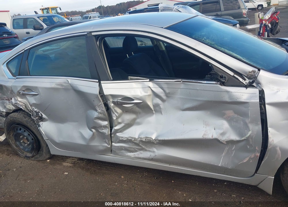 2017 NISSAN ALTIMA VIN: 1N4AL3AP4HC472775