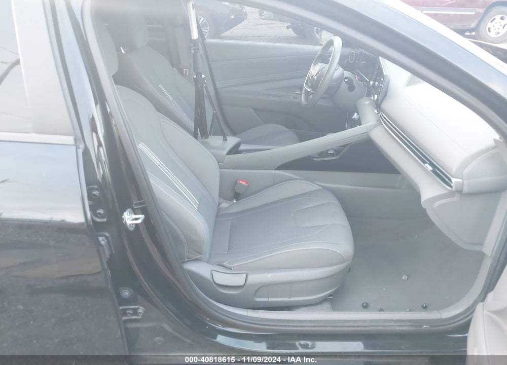 2022 HYUNDAI ELANTRA SEL VIN: 5NPLS4AG1NH074127