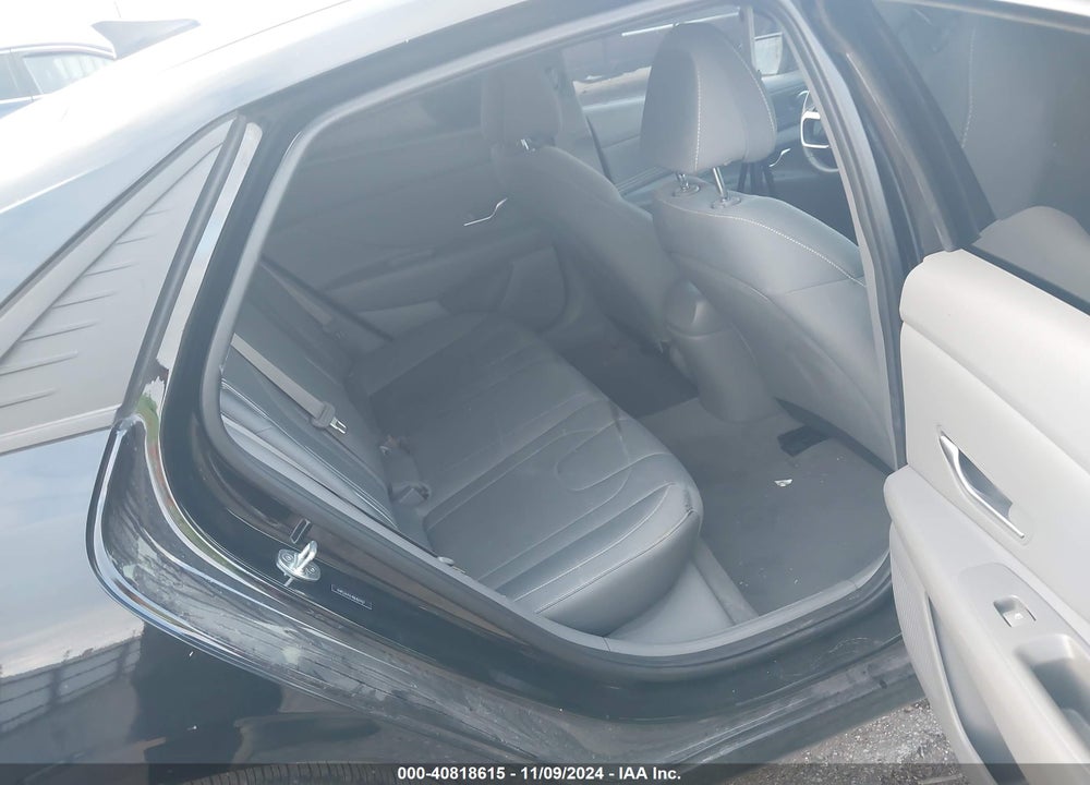 2022 HYUNDAI ELANTRA SEL VIN: 5NPLS4AG1NH074127
