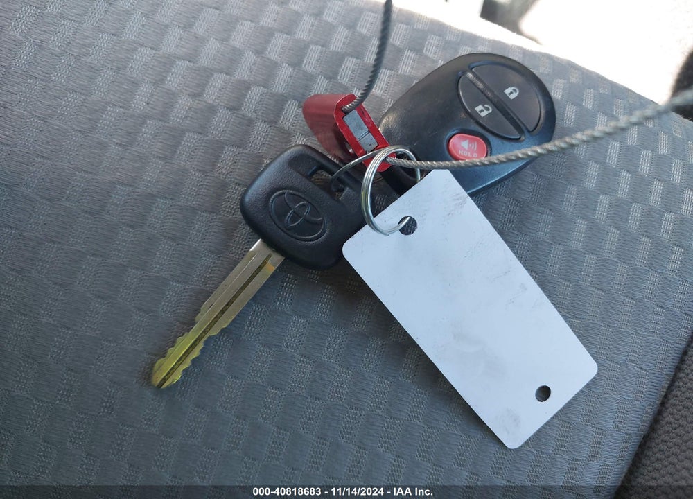 2014 TOYOTA TACOMA VIN: 5TFTX4CN2EX046015