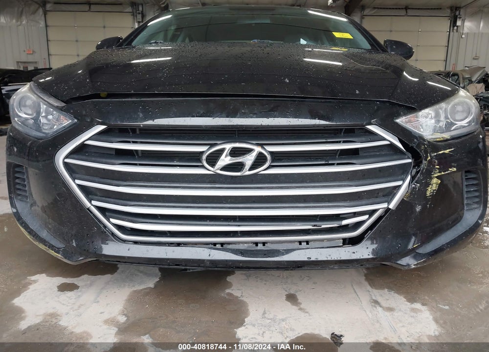 2018 HYUNDAI ELANTRA SE VIN: KMHD74LF1JU665922
