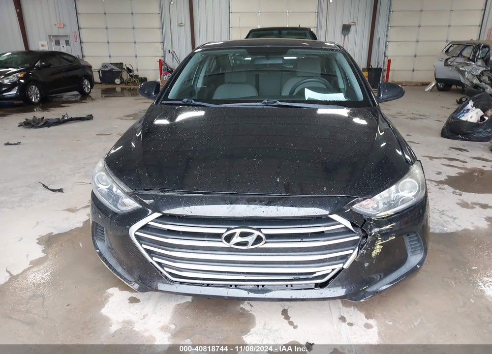 2018 HYUNDAI ELANTRA SE VIN: KMHD74LF1JU665922