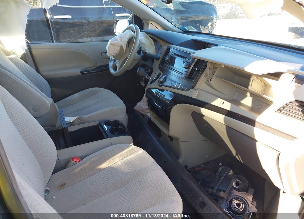 2013 TOYOTA SIENNA LE V6 8 PASSENGER VIN: 5TDKK3DC3DS398204