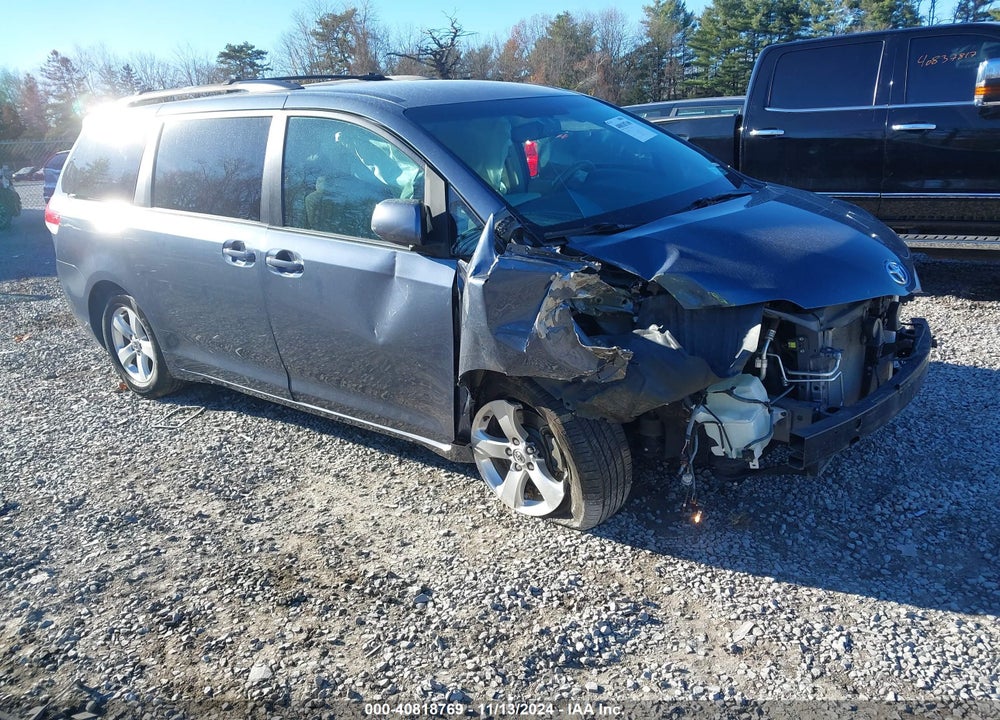 2013 TOYOTA SIENNA LE V6 8 PASSENGER VIN: 5TDKK3DC3DS398204