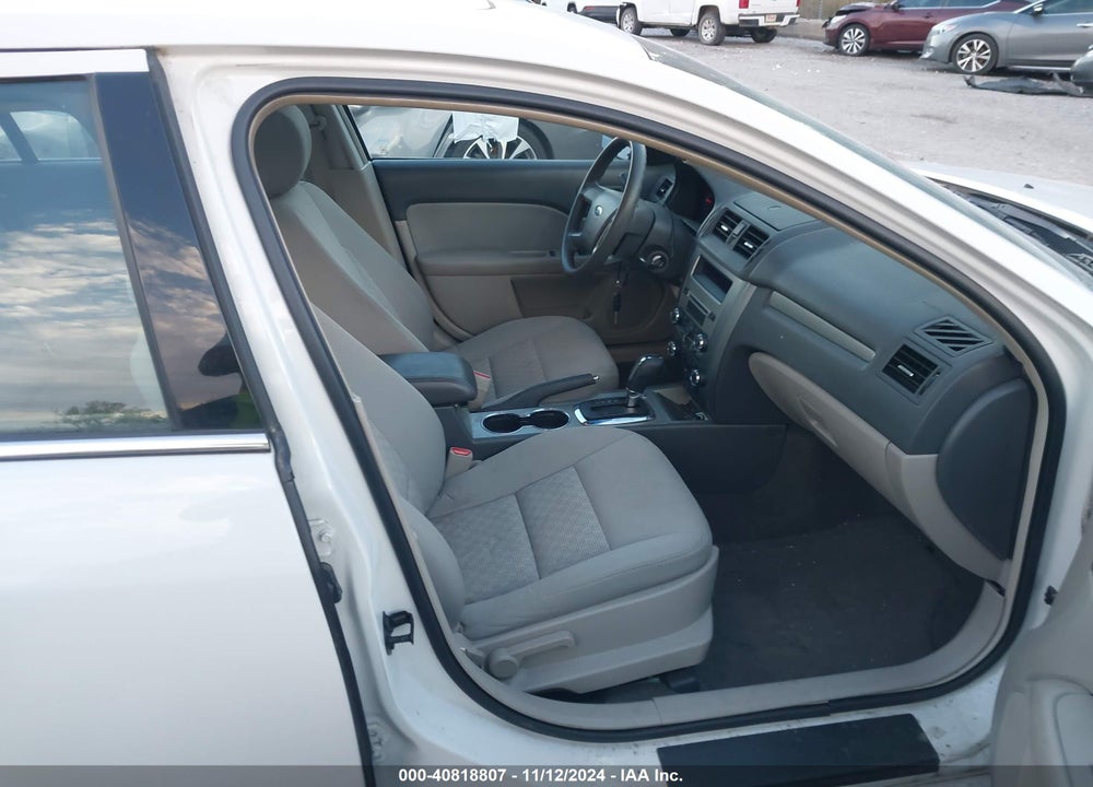 2011 FORD FUSION VIN: 3FAHP0HA8BR345684