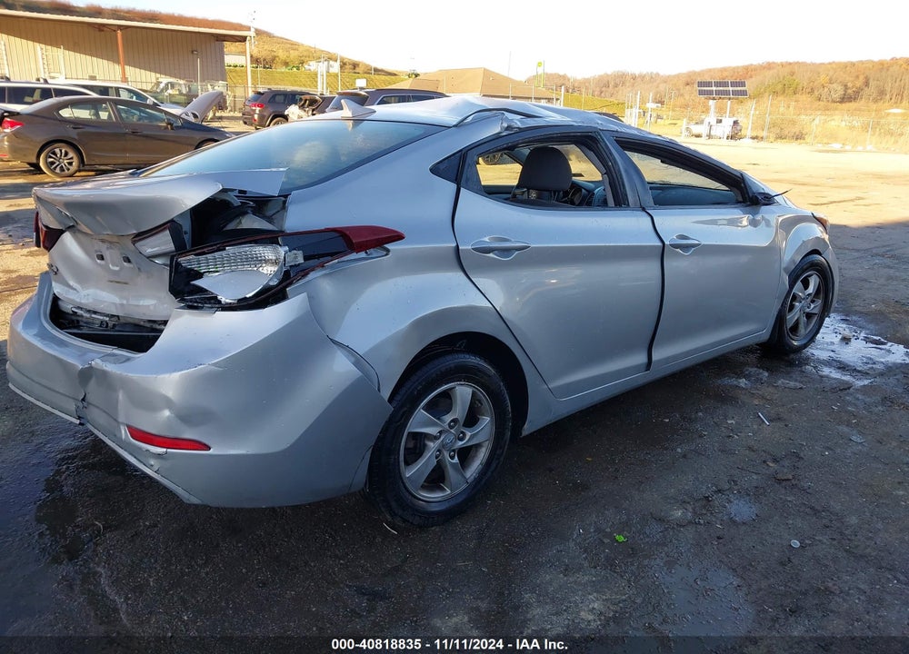 2015 HYUNDAI ELANTRA VIN: KMHDH4AE7FU393407