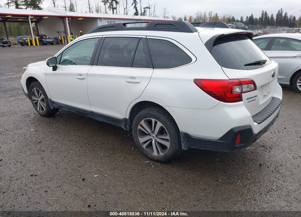2018 SUBARU OUTBACK 2.5I LIMITED VIN: 4S4BSANC0J3329899