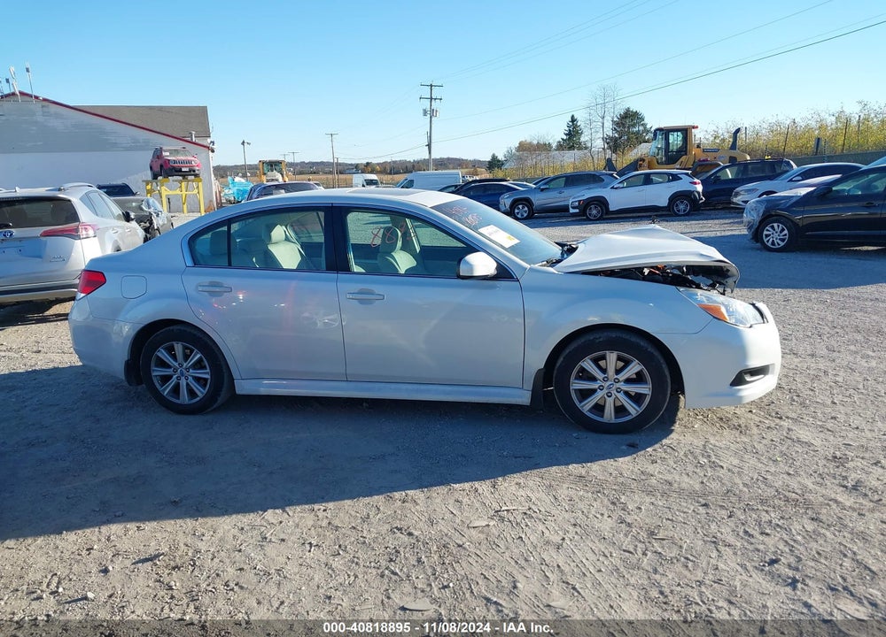 2011 SUBARU LEGACY 2.5I PREMIUM VIN: 4S3BMBG67B3220613